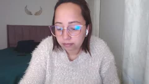 Snapshot of lumi_84 chatting on 01-12-25, 12:49 LUMI online show from 01-12-25, 12:49