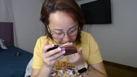 Snapshot of lumi_84 chatting on 01-18-25, 12:35 LUMI online show from 01-18-25, 12:35