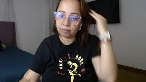 Snapshot of lumi_84 chatting on 01-20-25, 12:04 LUMI online show from 01-20-25, 12:04