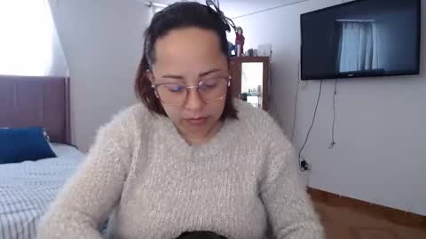 Snapshot of lumi_84 chatting on 01-31-25, 11:56 LUMI online show from 01-31-25, 11:56