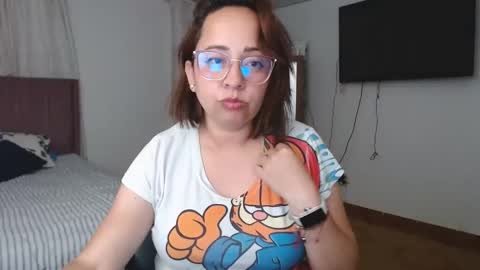 Snapshot of lumi_84 chatting on 02-02-25, 04:05 LUMI online show from 02-02-25, 04:05