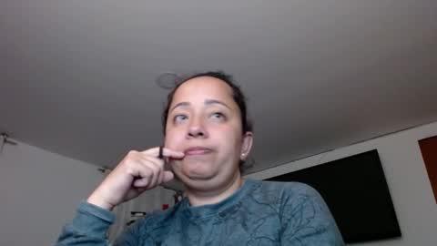 Snapshot of lumi_84 chatting on 03-05-25, 12:16 LUMI online show from 03-05-25, 12:16