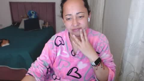 Snapshot of lumi_84 chatting on 03-07-25, 01:20 LUMI online show from 03-07-25, 01:20