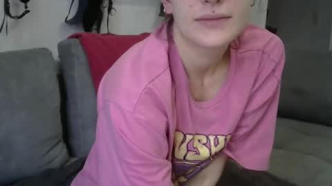 Snapshot of lumivex chatting on 12-16-25, 12:10 lumivex online show from 12-16-25, 12:10