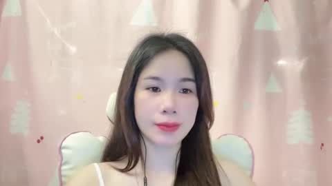 Snapshot of luna4739 chatting on 05-10-26, 02:17 Luna online show from 05-10-26, 02:17