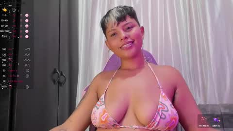 Snapshot of luna__cute chatting on 03-02-25, 12:20 Luna online show from 03-02-25, 12:20