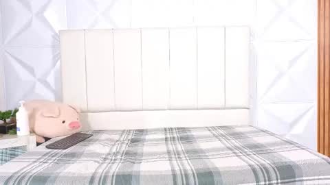 LUNA GRACE online show from 11-05-25, 08:20