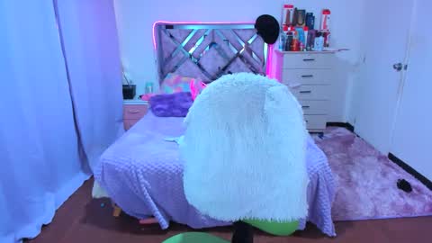 Snapshot of luna_analya chatting on 11-04-25, 04:50 luna_analya online show from 11-04-25, 04:50