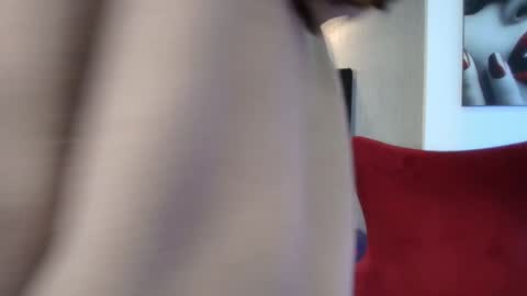 Luna And Titan  online show from 01-13-26, 01:05