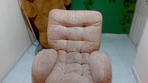 luna_bella882689 online show from 06-25-26, 05:06