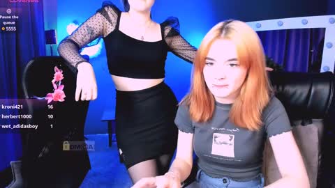 luna_berryy online show from 01-26-25, 12:54