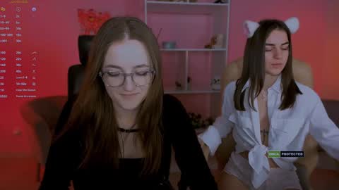 luna_berryy online show from 02-05-25, 08:25