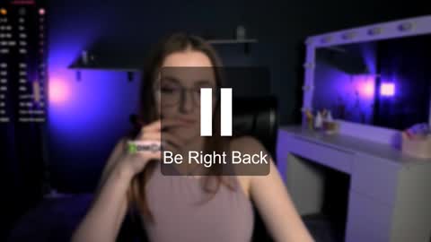 luna_berryy online show from 03-12-25, 12:31