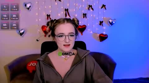 luna_berryy online show from 02-20-26, 08:20