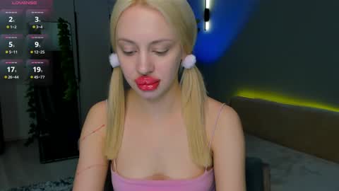 luna_beverly online show from 03-18-26, 08:23