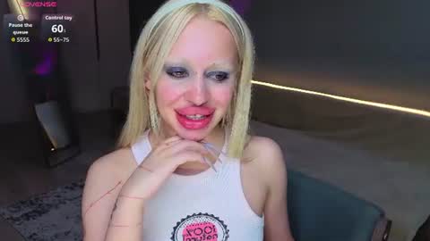 luna_beverly online show from 07-16-26, 08:37