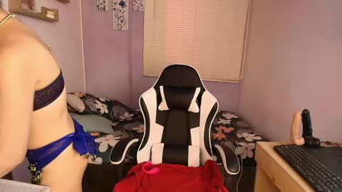 luna_desiree online show from 04-22-26, 09:05