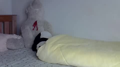 maskedmalkia online show from 05-13-26, 02:09