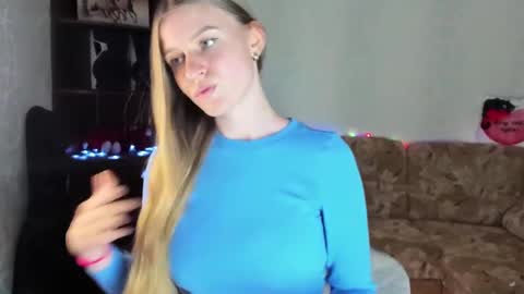 luna_evan online show from 12-09-24, 12:51