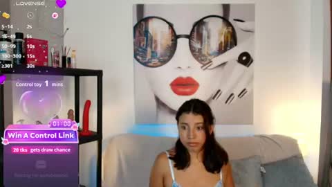 Snapshot of luna_ferrer10 chatting on 06-14-26, 02:24 Luna Ferrer online show from 06-14-26, 02:24