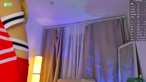 Snapshot of luna_helga chatting on 06-11-26, 06:44 Luna online show from 06-11-26, 06:44