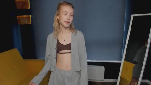 Elizabeth online show from 01-18-26, 07:56