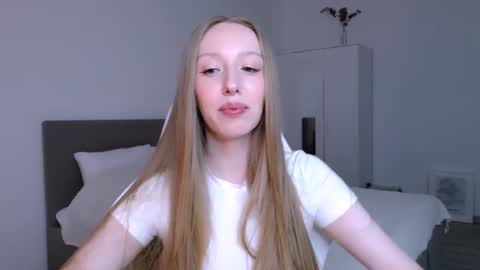 Luna online show from 01-14-26, 08:47