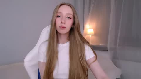 Luna online show from 05-18-26, 04:07
