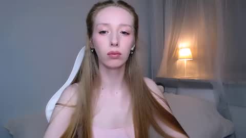 Luna online show from 06-13-26, 10:40