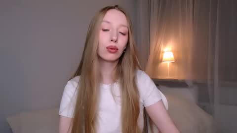 Luna online show from 06-18-26, 10:36