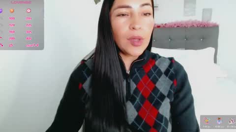 Snapshot of luna_lgomez chatting on 01-16-26, 01:15 luna online show from 01-16-26, 01:15