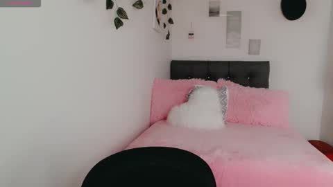 Snapshot of luna_lgomez chatting on 02-10-26, 12:09 luna online show from 02-10-26, 12:09