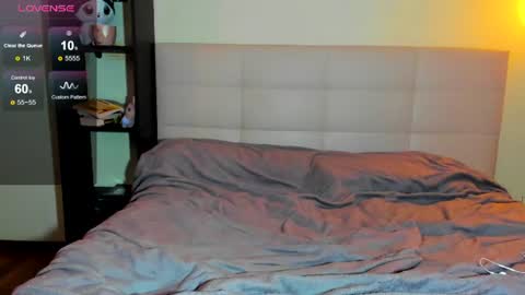 Snapshot of luna_lips chatting on 06-11-26, 12:32 Hi everyone my name is Tina online show from 06-11-26, 12:32