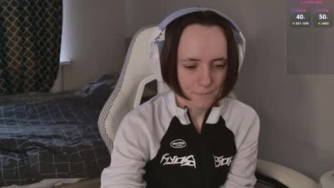 luna_loveeee online show from 04-09-26, 06:19