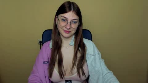 Luna online show from 04-27-26, 11:30