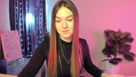 Luna online show from 02-18-26, 04:19