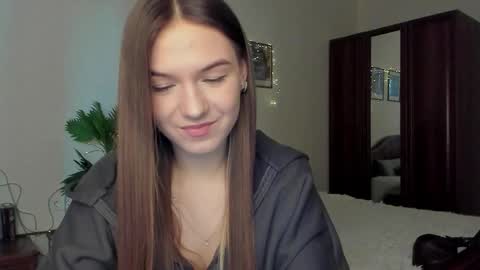 Luna online show from 03-03-26, 12:11