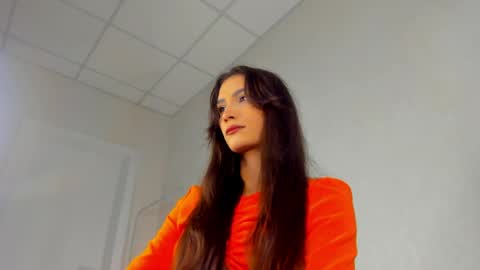 Adele online show from 03-26-26, 08:31