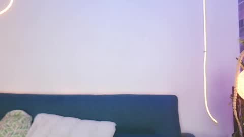 luna_valen online show from 04-24-26, 04:26