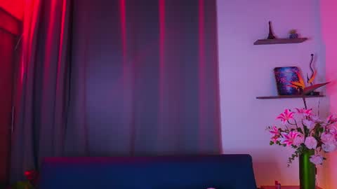 luna_valen online show from 07-14-26, 08:58
