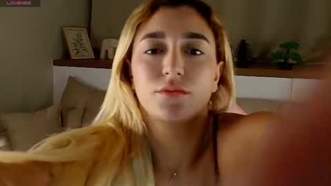 Luna online show from 06-15-26, 08:44