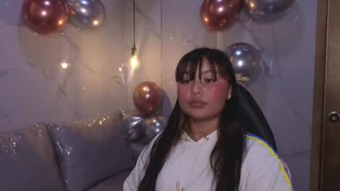 luna_violett_ online show from 07-28-26, 08:12