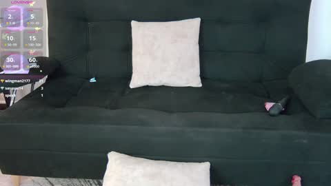 Snapshot of lunaa_lovve chatting on 01-21-25, 06:55 Luna online show from 01-21-25, 06:55