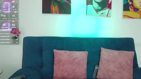 Snapshot of lunaa_lovve chatting on 02-26-25, 07:16 Luna online show from 02-26-25, 07:16