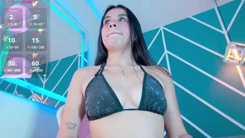 Snapshot of lunaa_lovve chatting on 03-05-25, 01:28 Luna online show from 03-05-25, 01:28