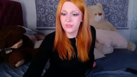 Snapshot of lunabl1ss chatting on 02-21-26, 09:38 Luna give me a thumbs up please online show from 02-21-26, 09:38