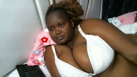 lunabloom01 online show from 09-09-25, 03:17