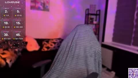 Britney online show from 11-05-25, 06:52