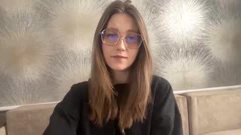 lunafeather online show from 03-04-26, 04:51