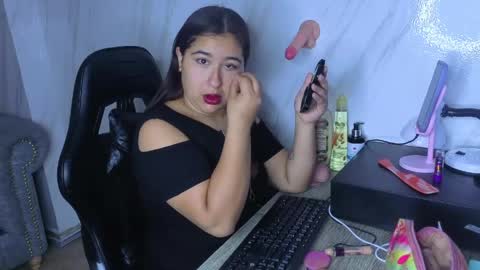 Lunafemme tf online show from 04-23-26, 03:19